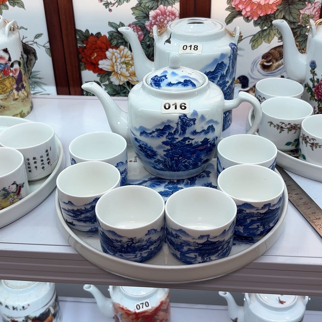 壶依山傍水侧把壶➕六个杯子➕茶盘