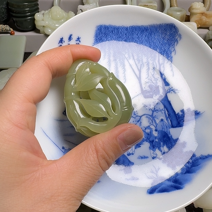 媚***姐瓷片新号开播牌子一个