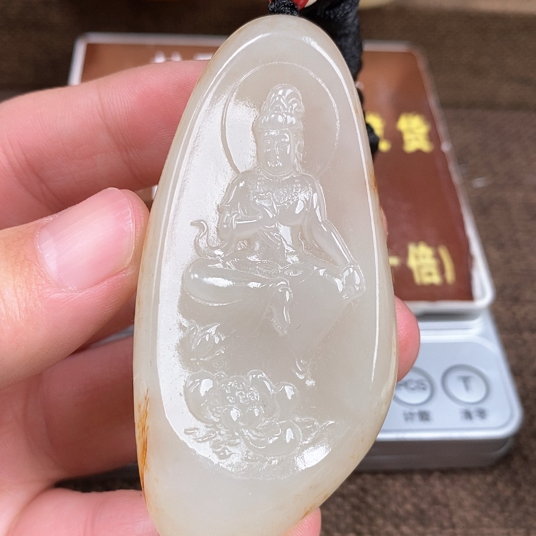和田玉颈饰未镶嵌