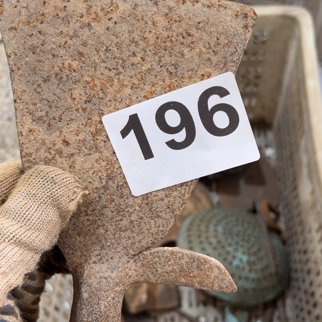 天***飞一物一图，工艺品。