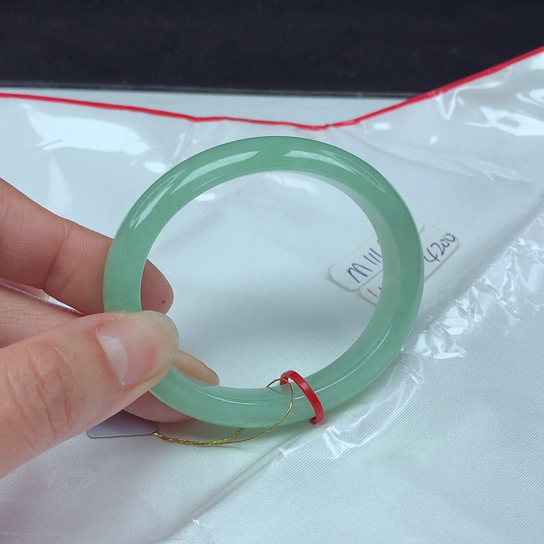 翡翠手镯未镶嵌53贵438