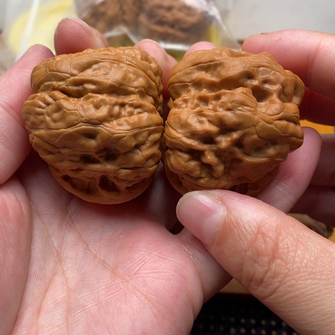 把件文玩核桃边43肚46左右