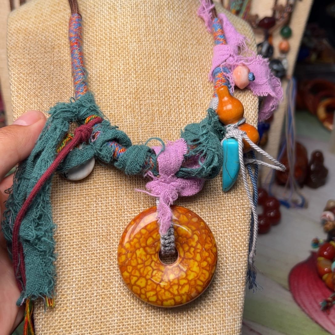 玛瑙/玉髓颈饰未镶嵌