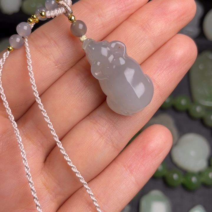 和田玉颈饰未镶嵌