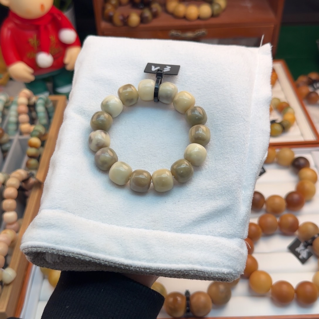 菩提根/象牙果手串卡15微瑕3桶珠