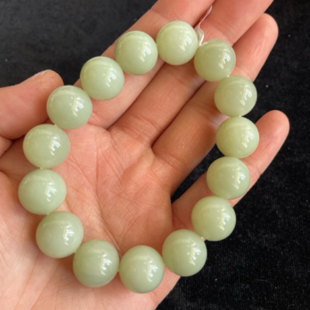 新疆和田玉且末微色差迪克兰二细卡14m