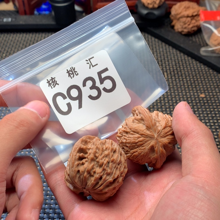 文玩核桃吊坠磨盘