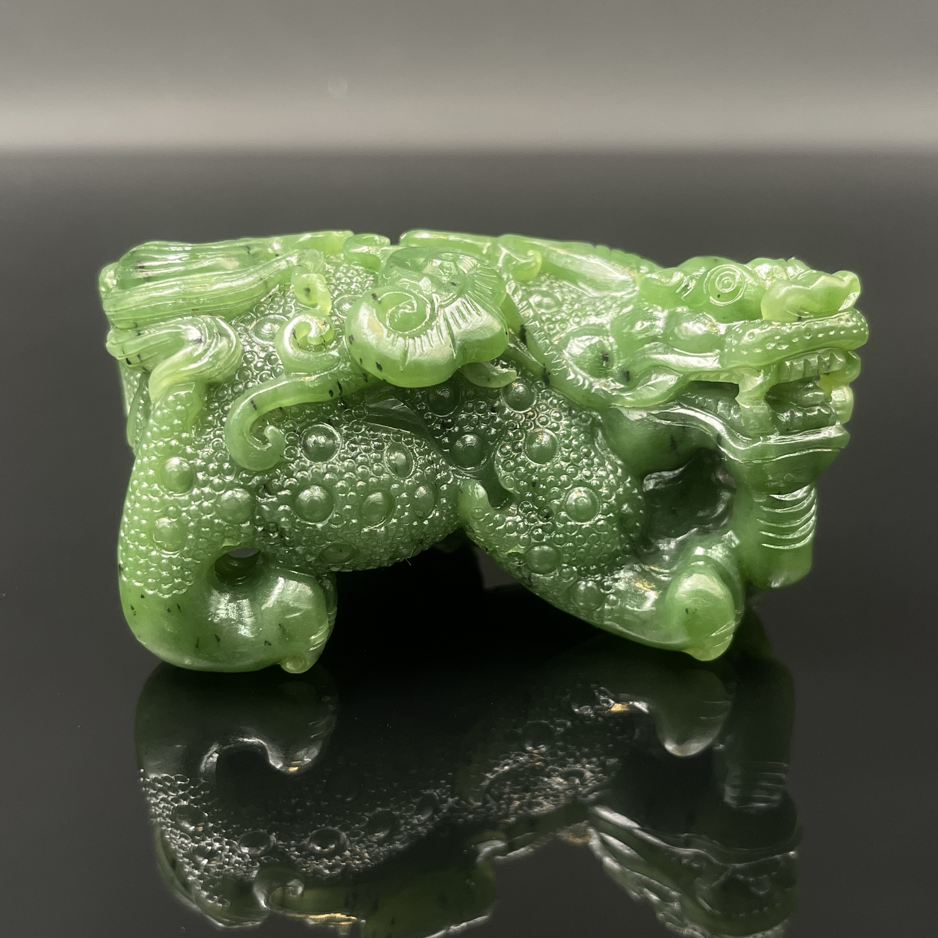 1227GY100和田玉摆件