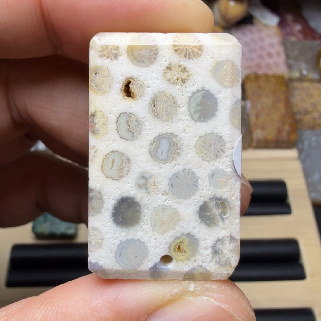 硅化玉未镶嵌纯天然色有机玉石保真色