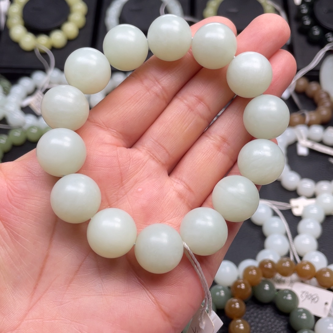 5***7未镶嵌手串和田玉