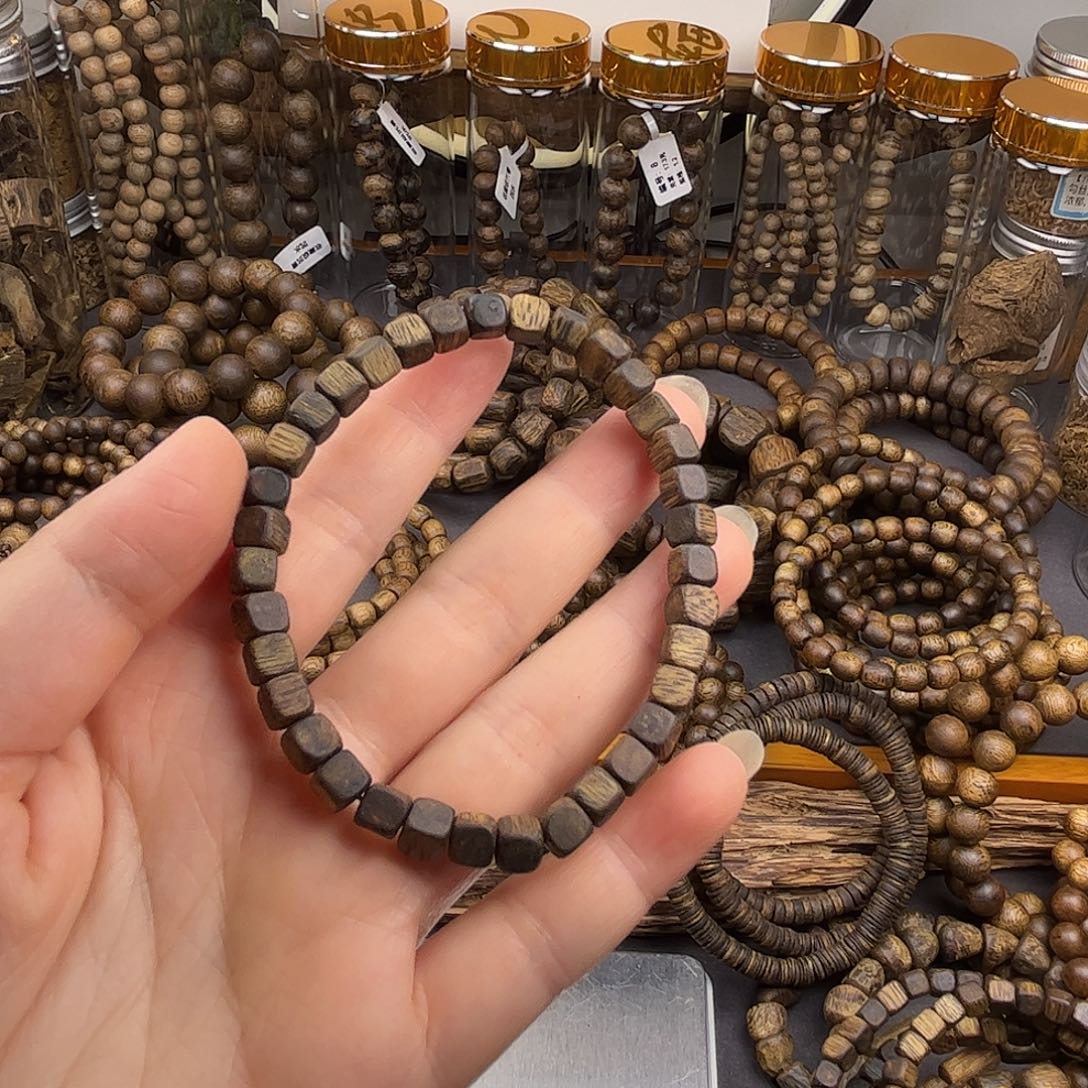 手串沉香海南莺歌绿奇楠方糖