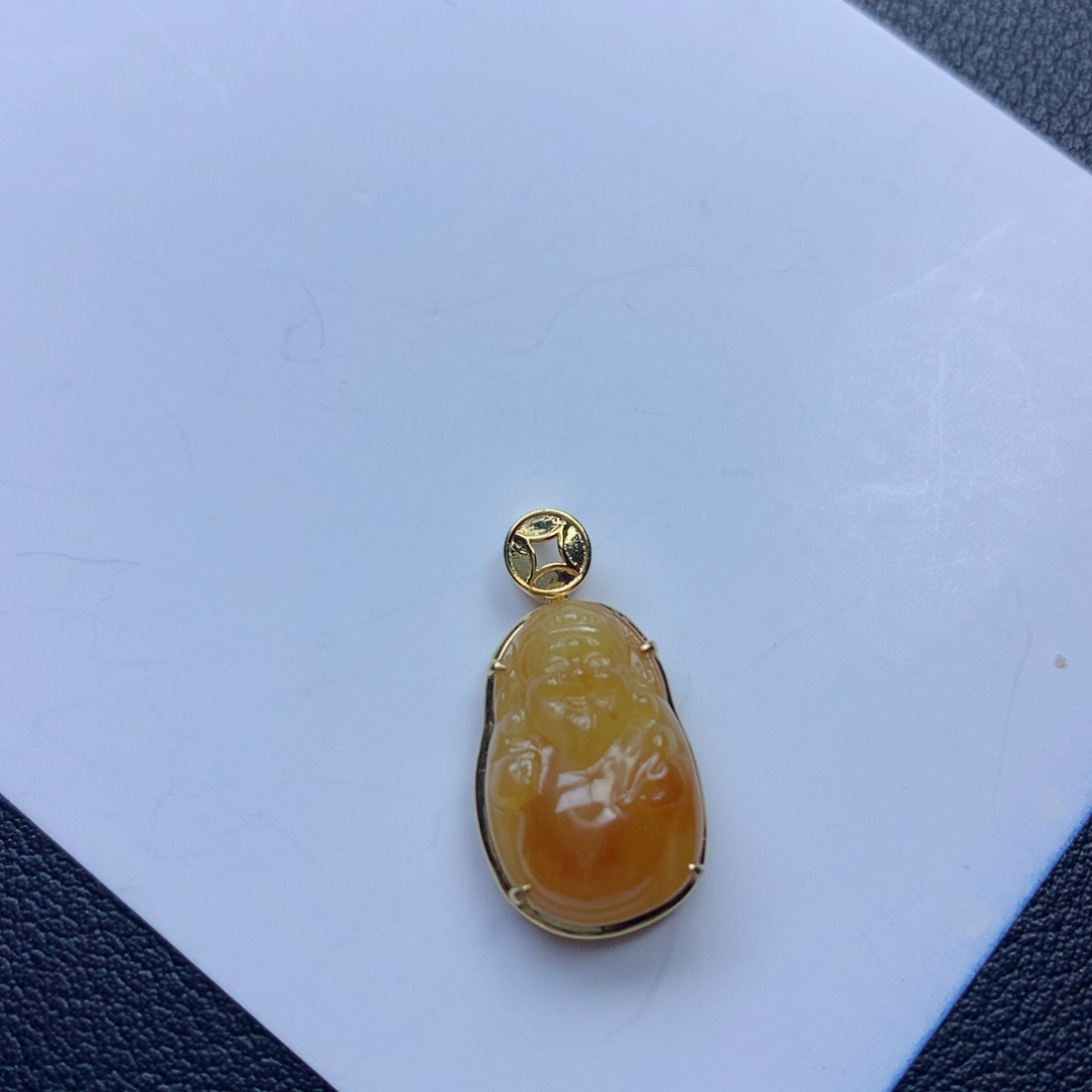 翡翠颈饰未镶嵌财爷