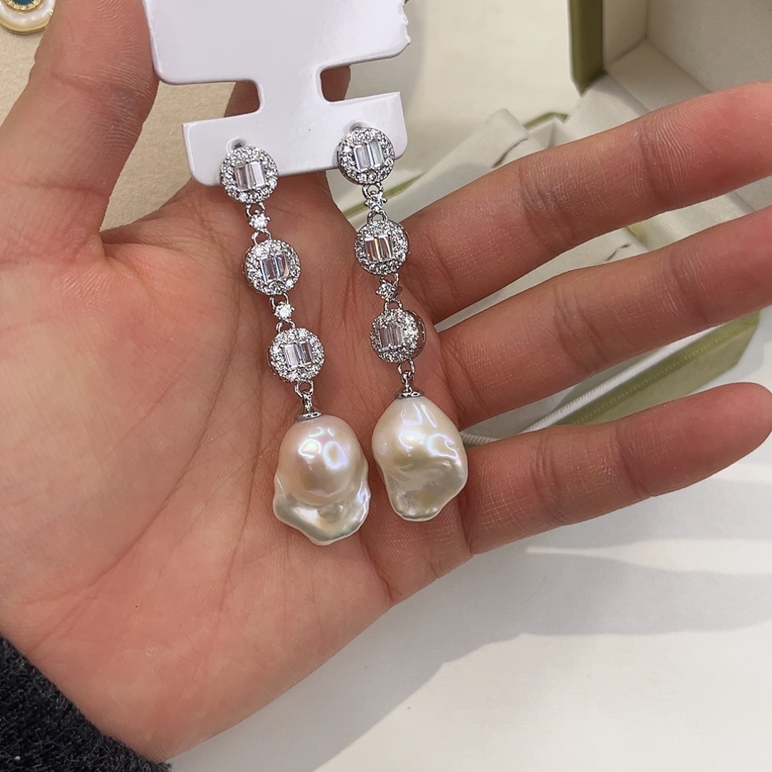 淡水珍珠耳饰合金
