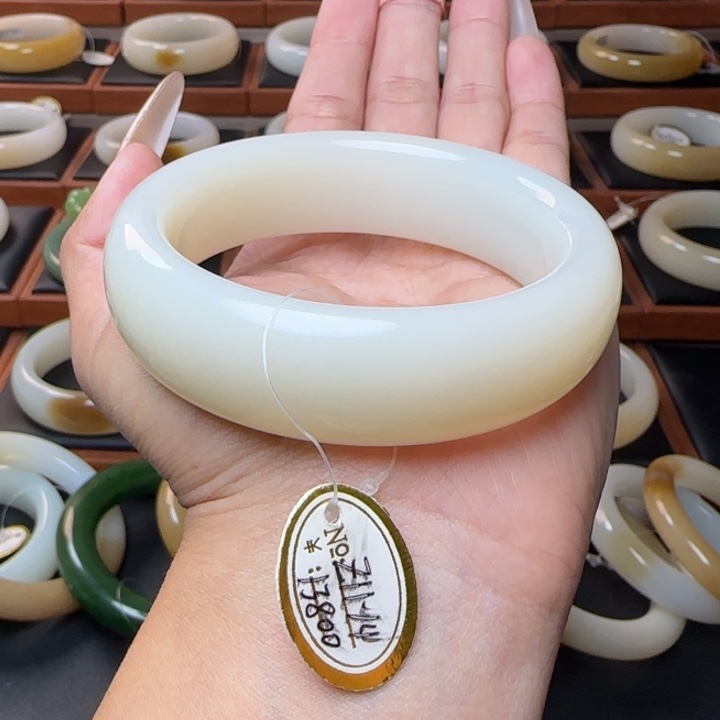 和田玉未镶嵌手镯暖白宽胎58.4