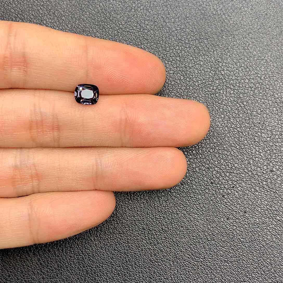 尖晶石裸石未镶嵌