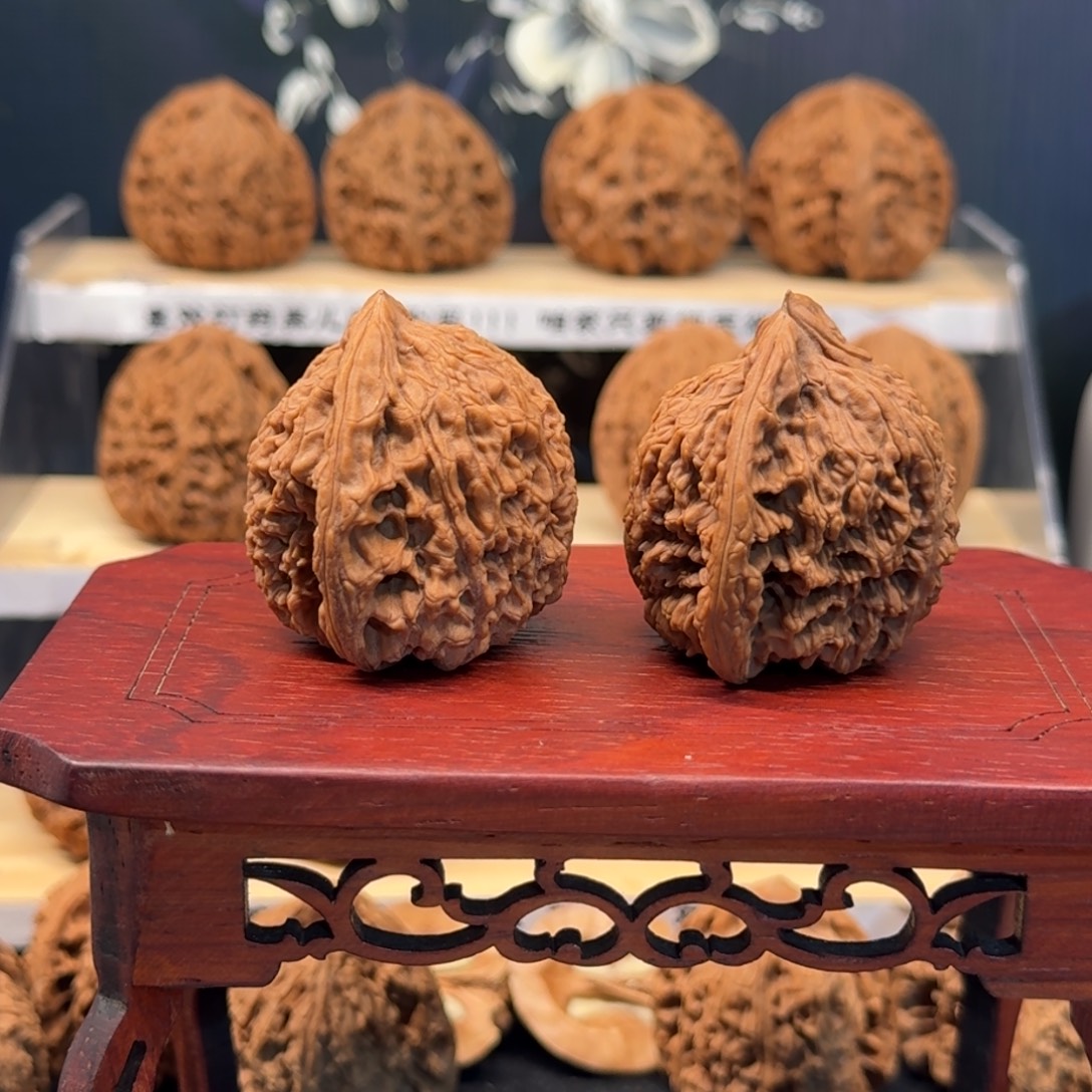 槑***o文玩核桃把件38尺南疆石原生态全品无药无修