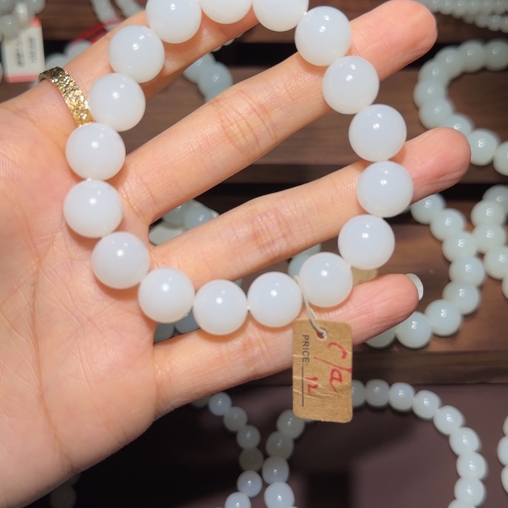 *****和田玉（糖玉）未镶嵌手链