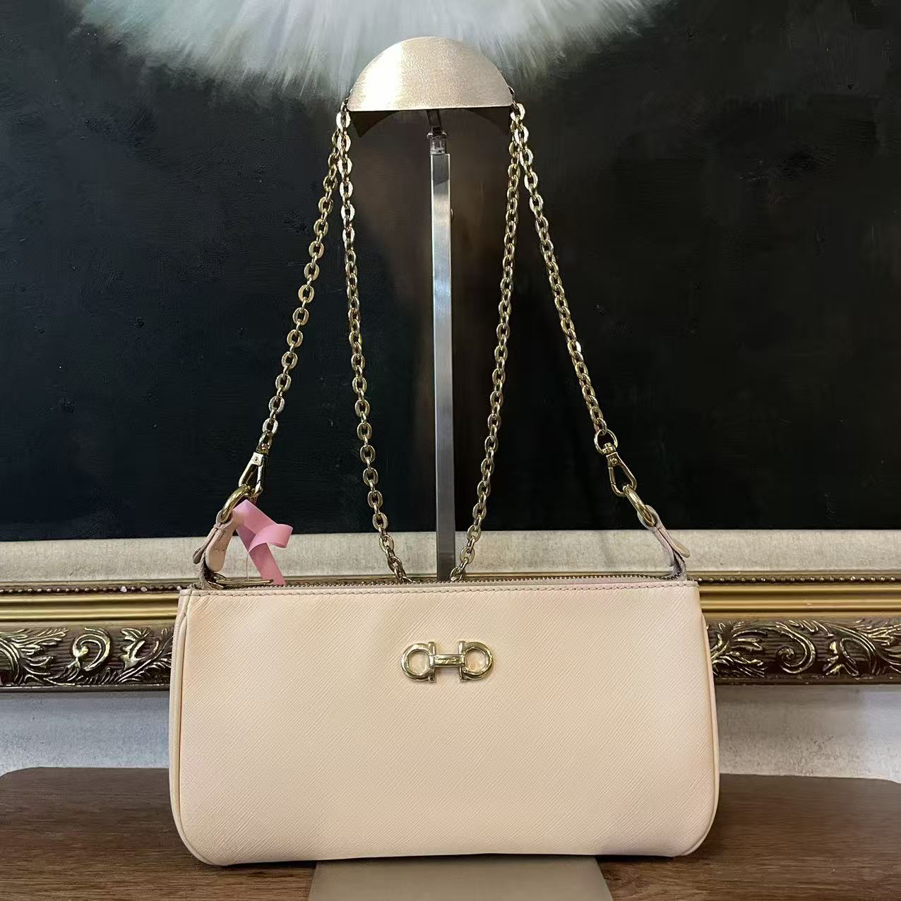 95新 FERRAGAMO/菲拉格慕 菲拉格慕手提包/008466/尺寸20*12