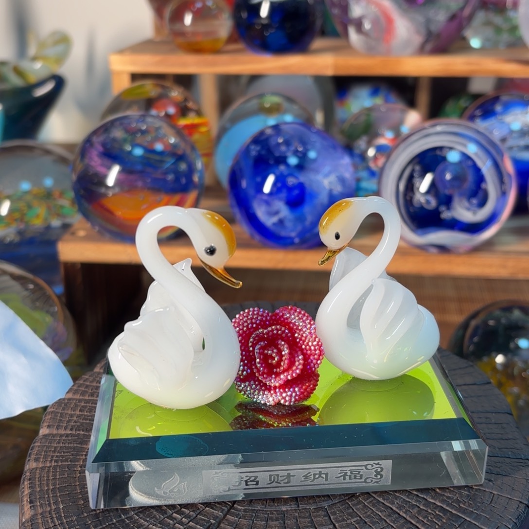 傲***梅手工艺品琉璃精品