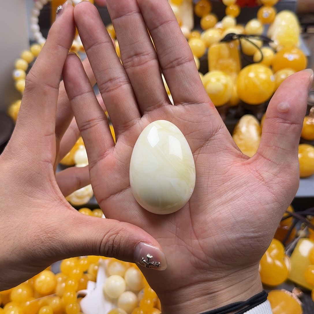 蜜蜡珠宝奇石未镶嵌水滴