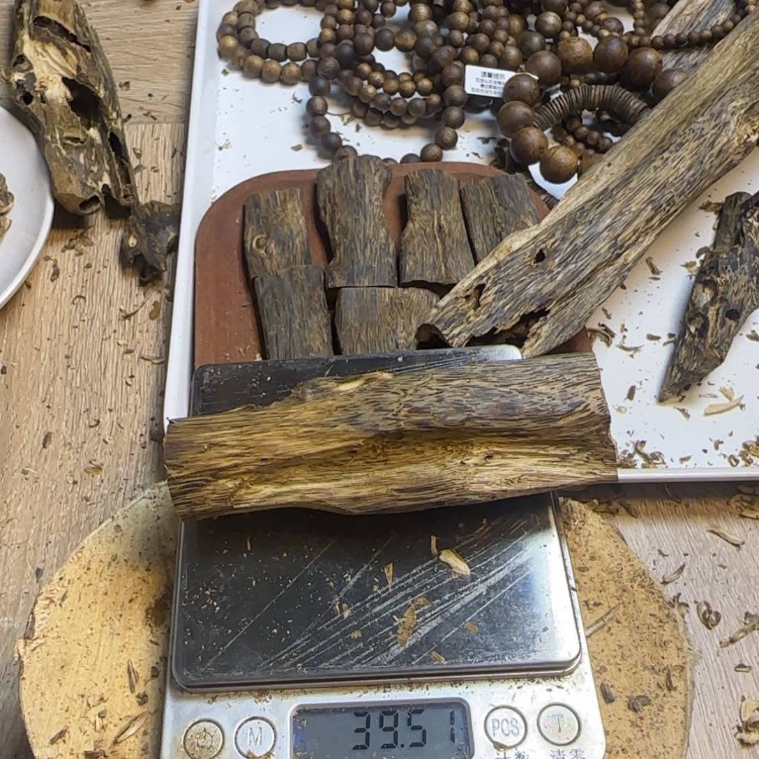 沉香沉香碎屑绿棋楠原料虫漏39克