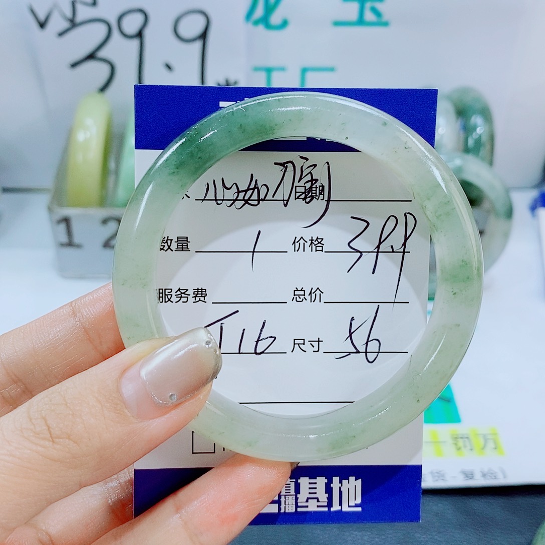 未镶嵌手镯石英质玉T16