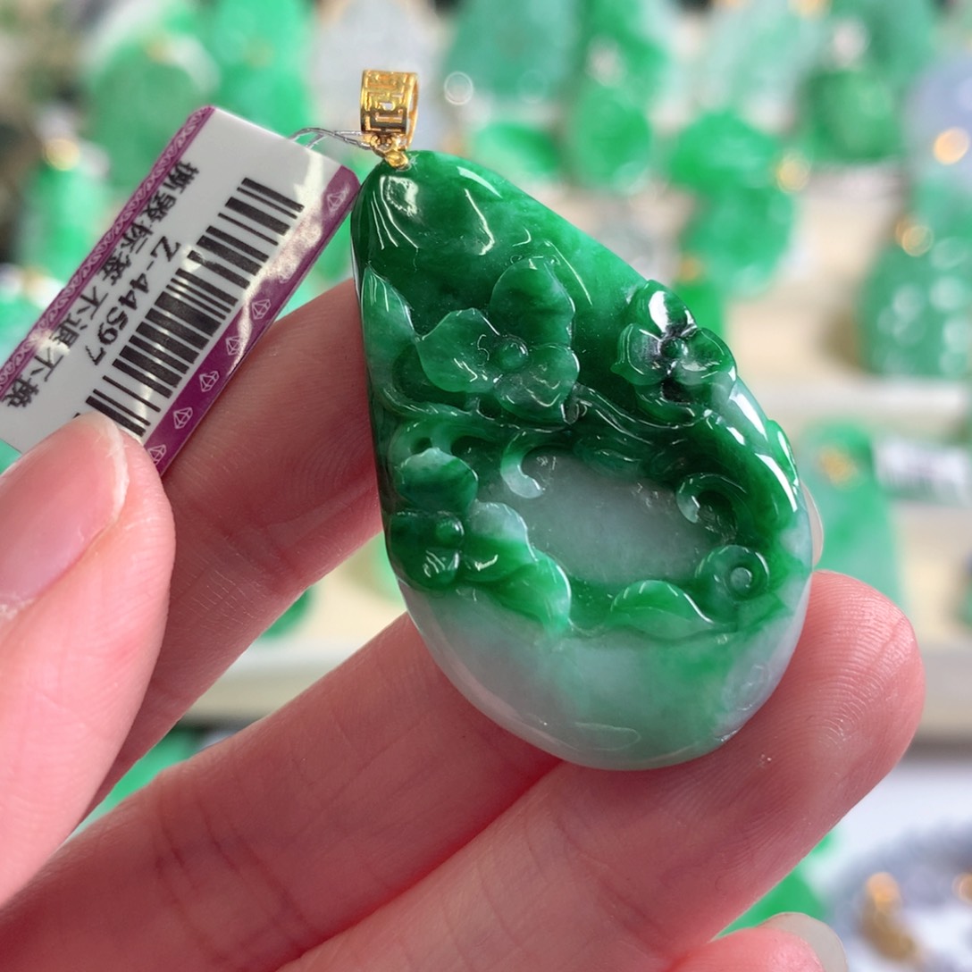 翡翠吊坠(不含链)18K金镶嵌