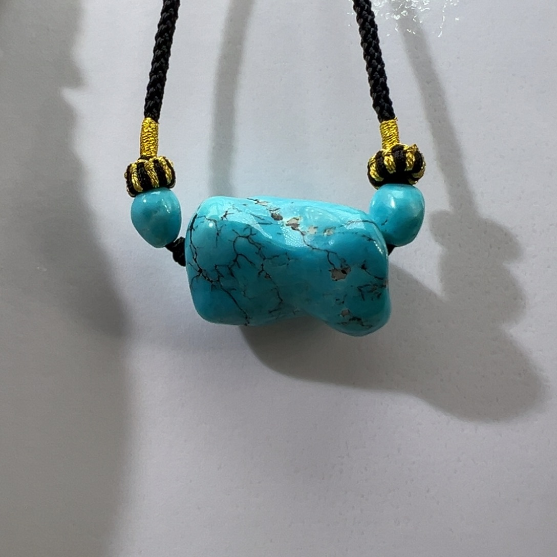 绿松石未镶嵌挂件