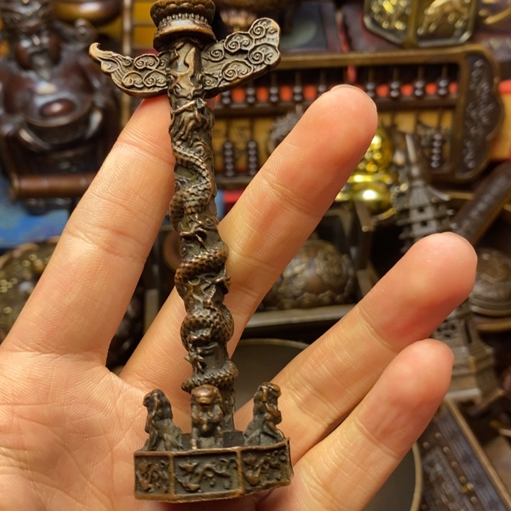 铜器摆件做工精良