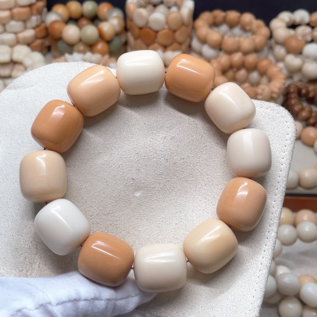 菩提根/象牙果吊坠瑕疵小瑕23年糕635