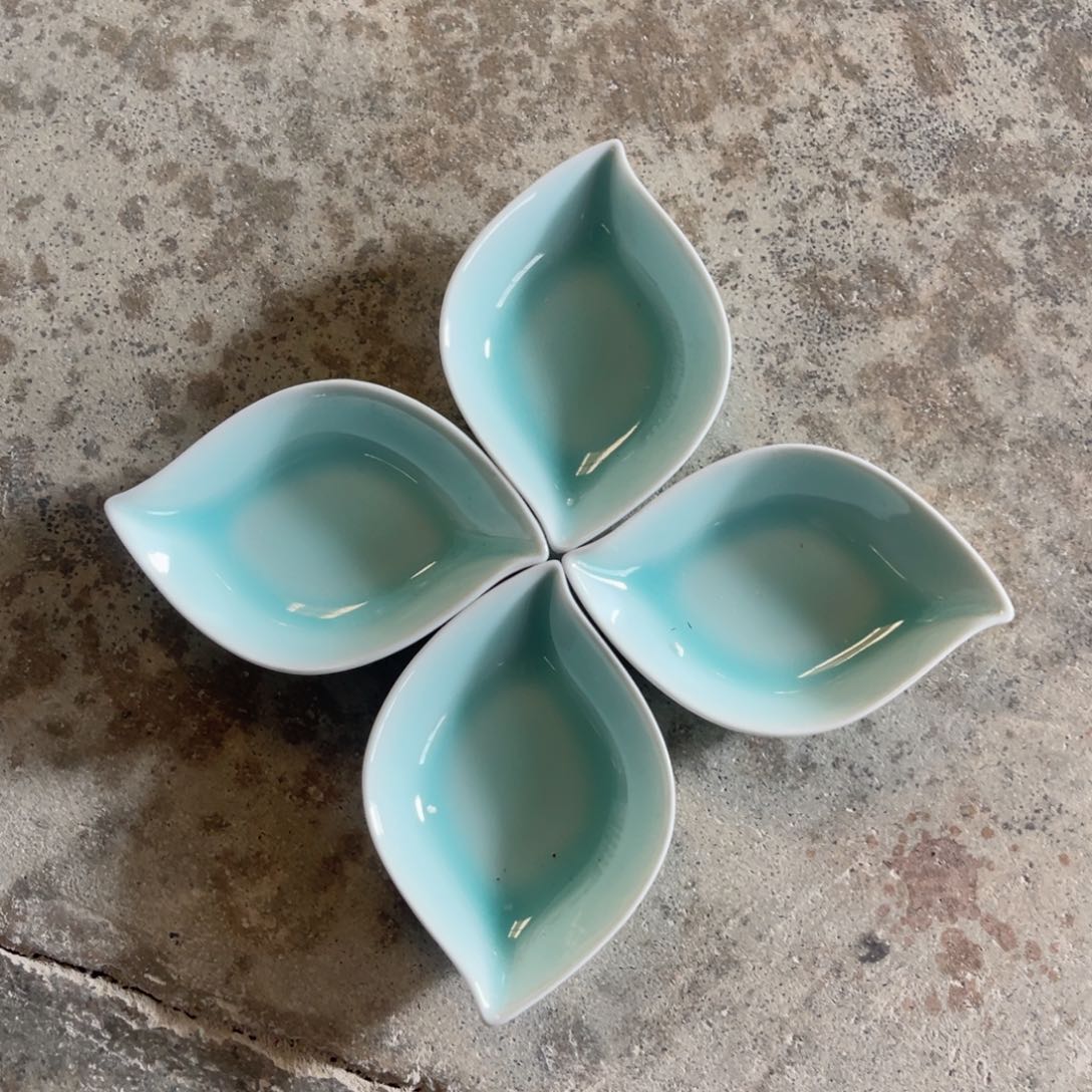 瓷片额哈哈哈哈哈哈哈哈