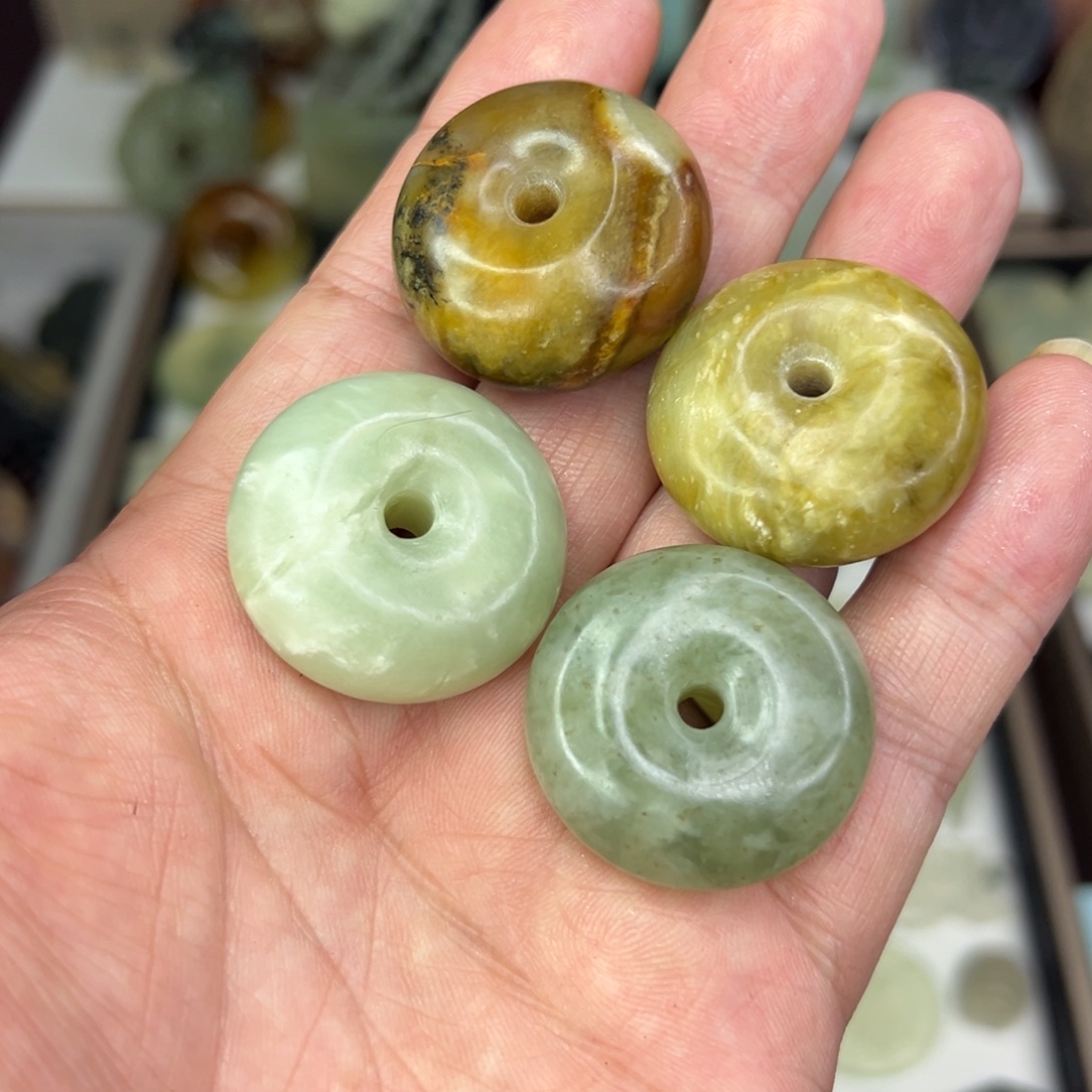 岫玉未镶嵌颈饰福利4个15米微瑕