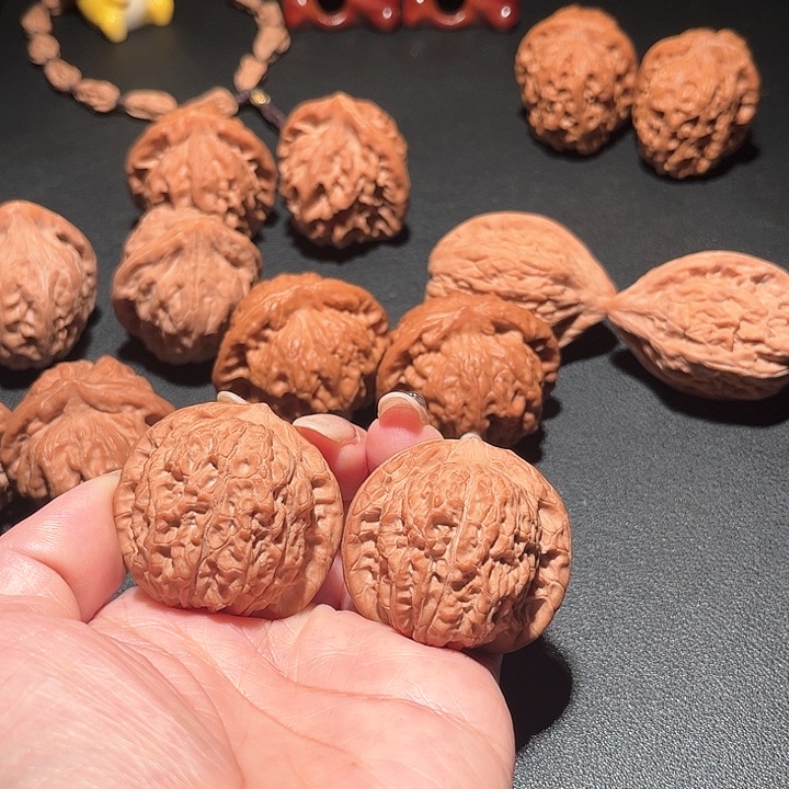 吊坠文玩核桃血麒麟