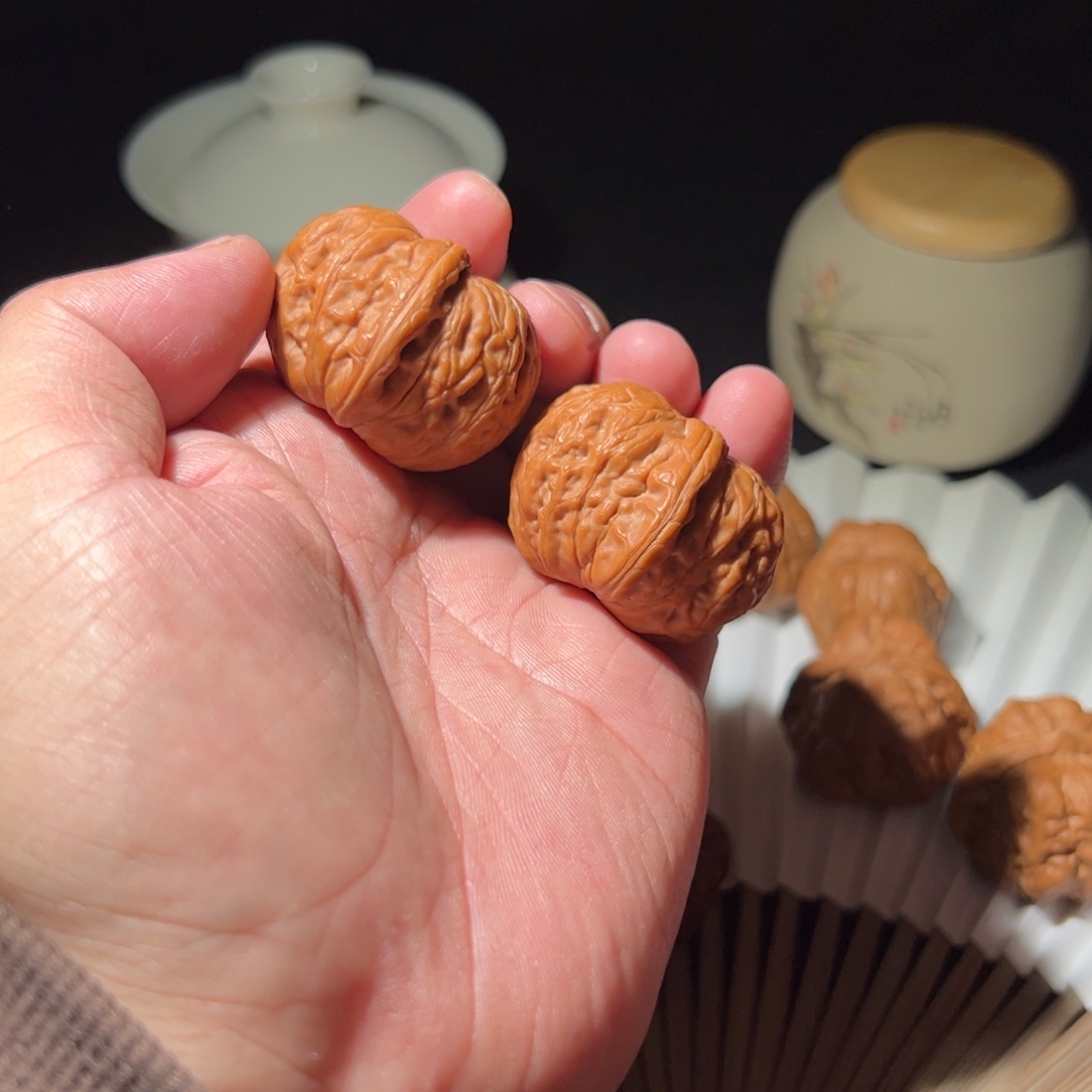 文玩核桃把件元宝