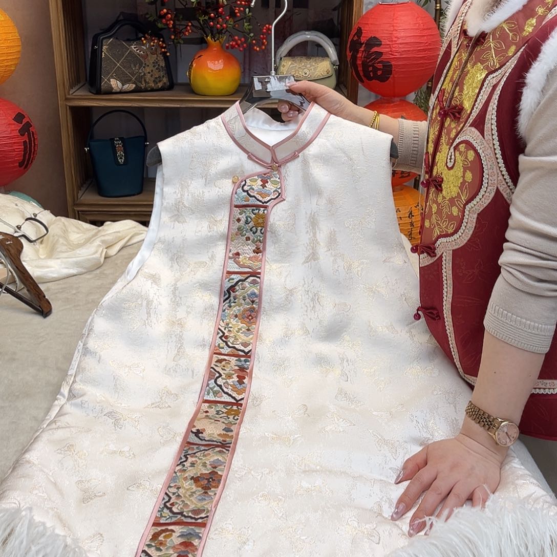 刺绣纳纱马甲裙带薄棉