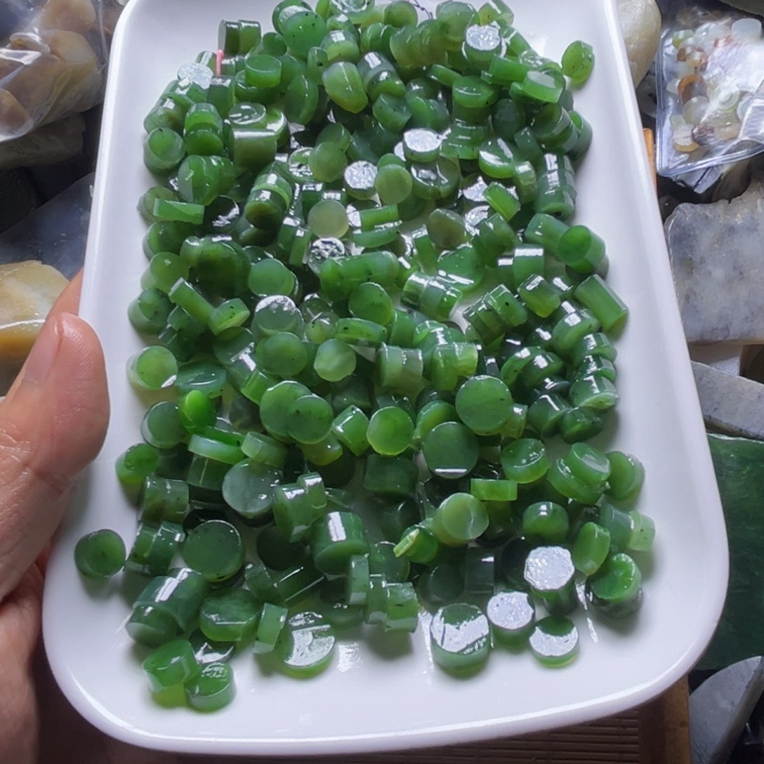 和田玉（糖玉）未镶嵌挂件