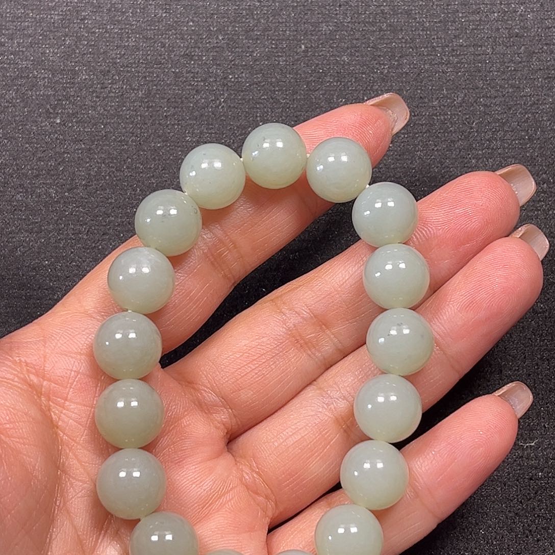 和田玉未镶嵌手串福利品不退不换有矿点微色差