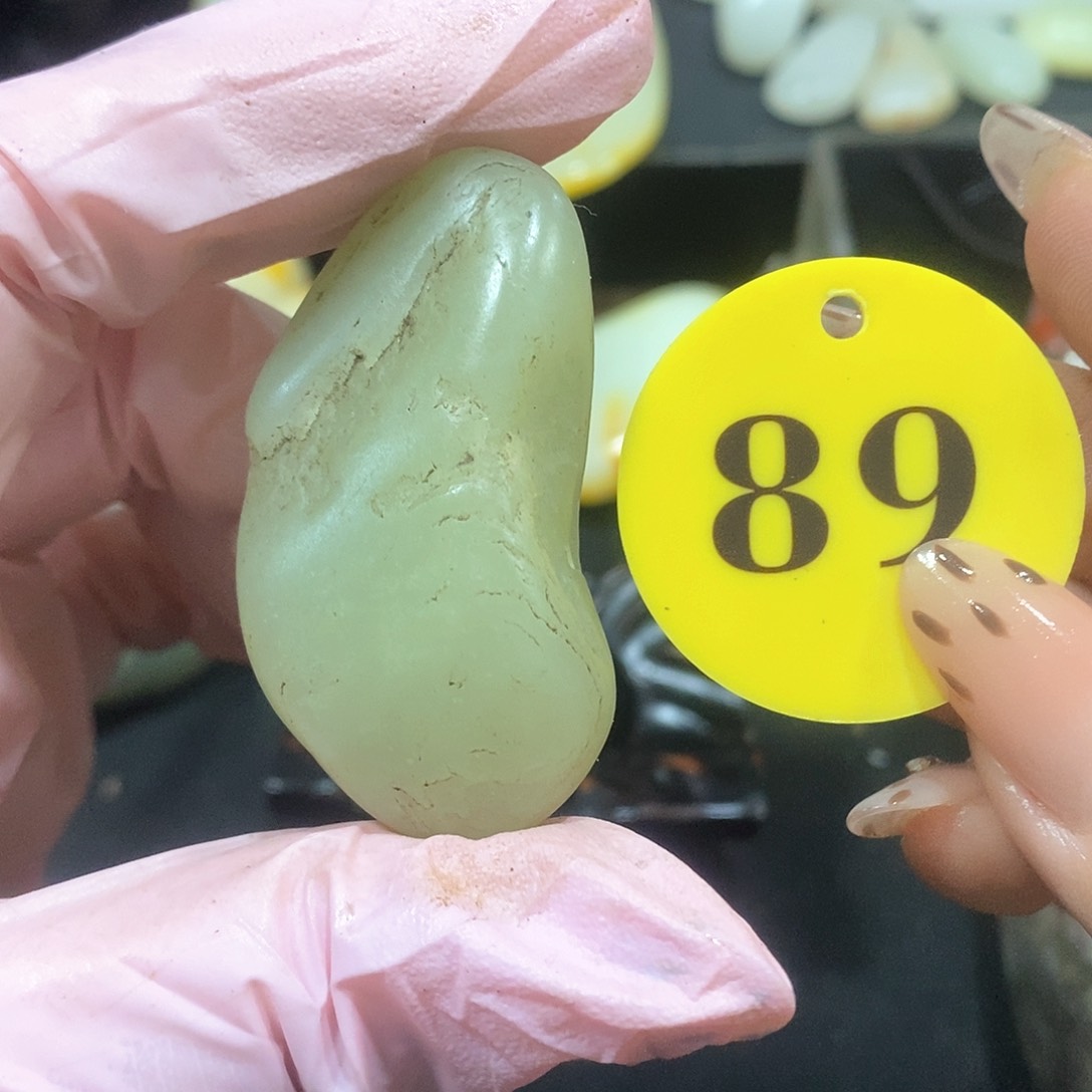 未镶嵌和田玉（糖玉）挂件