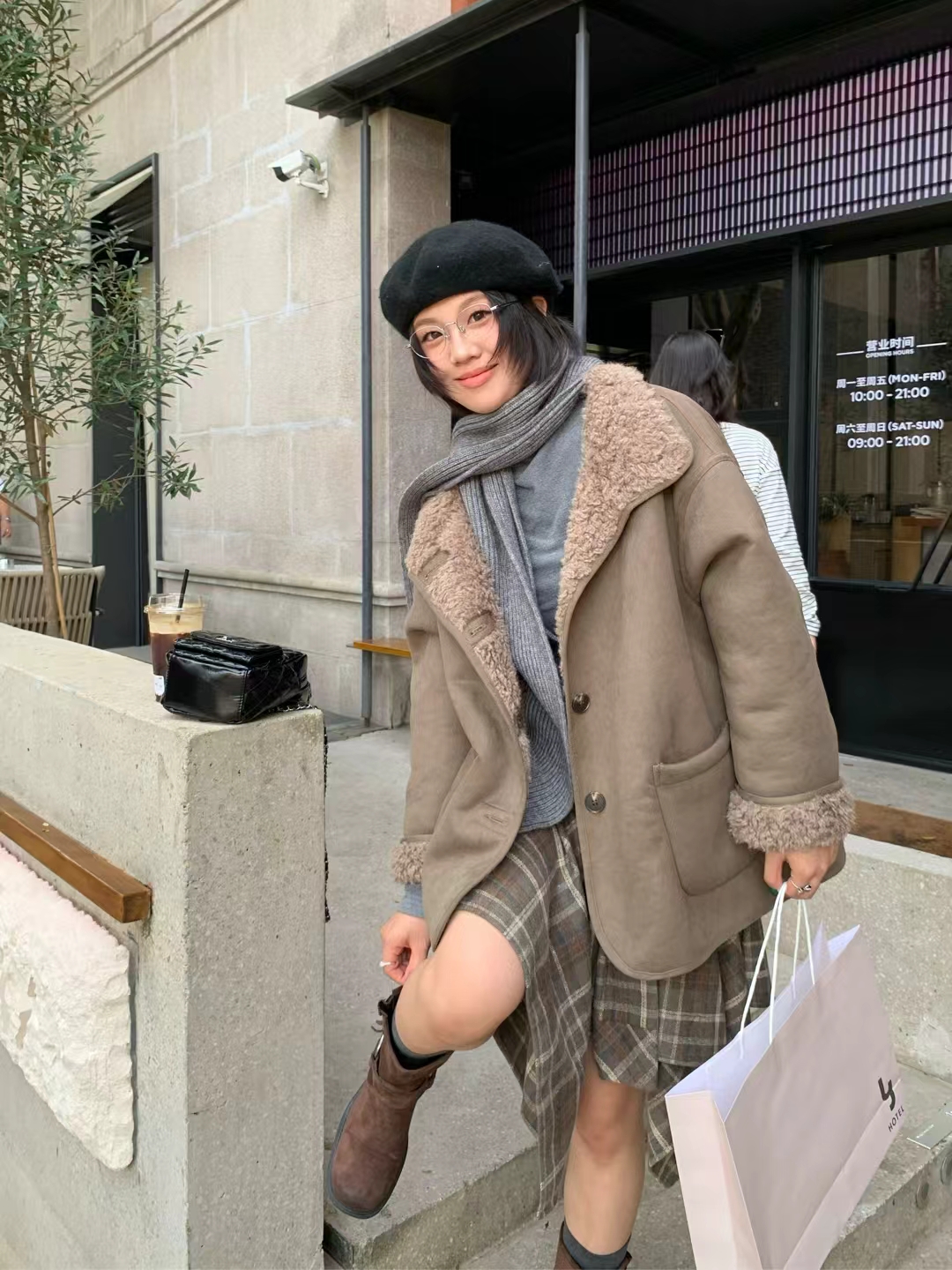 Rainbow-07730#韩系翻领大口袋毛毛保暖外套