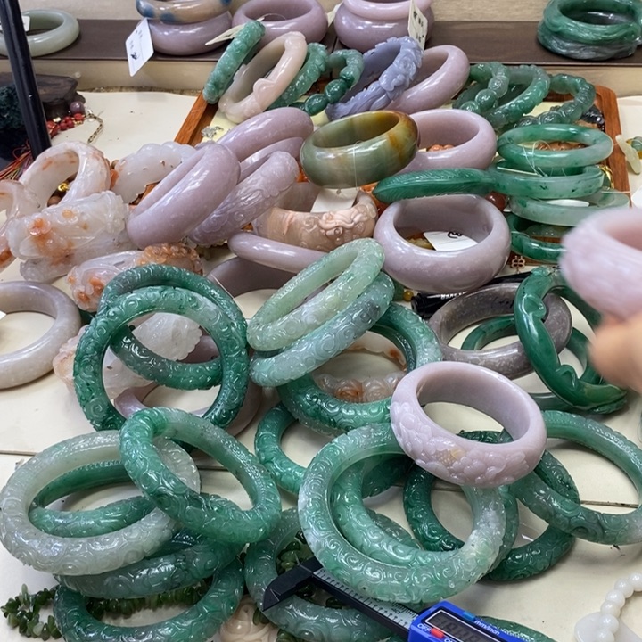 石英质玉手镯足银镀金镶嵌小**子