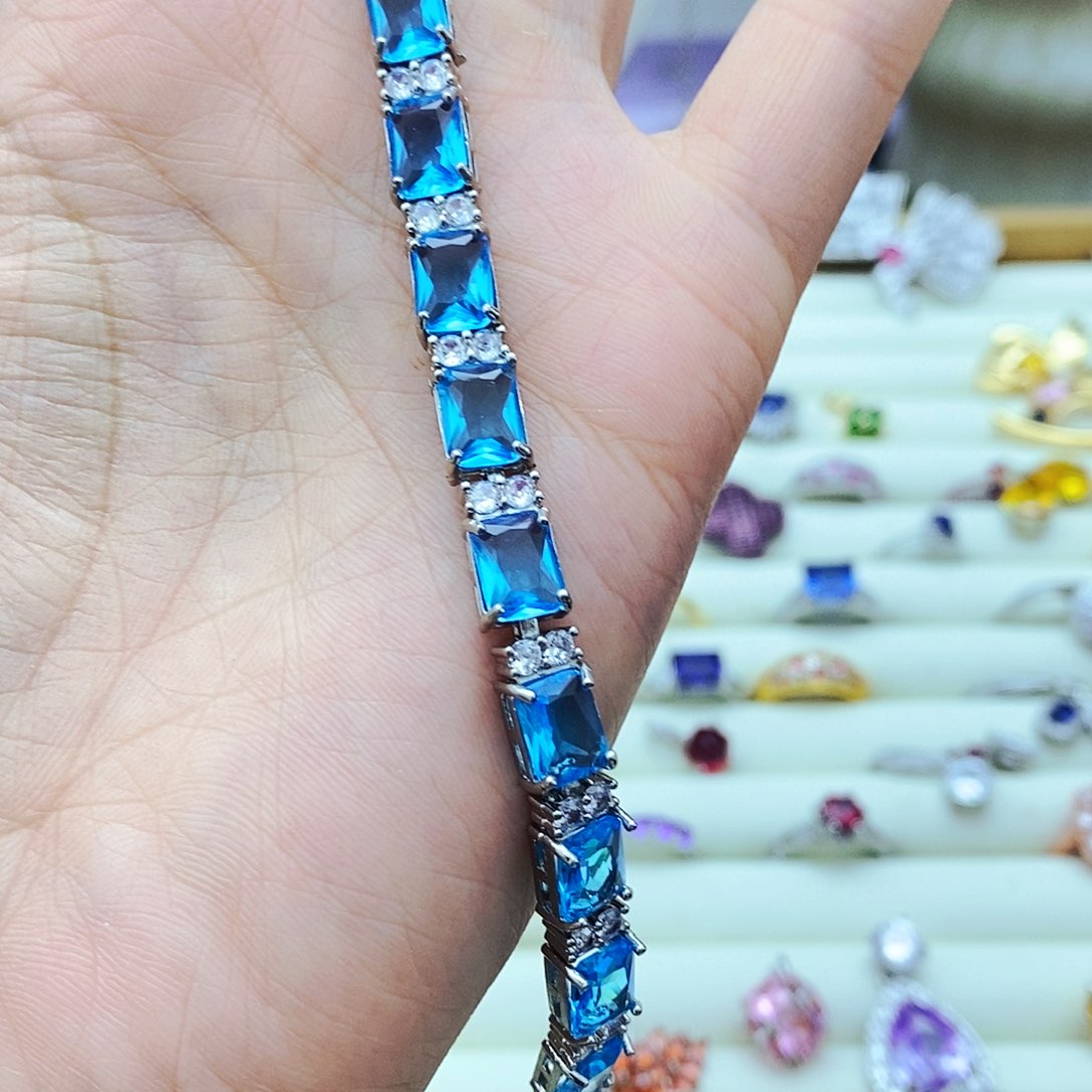 未镶嵌手链海蓝宝石