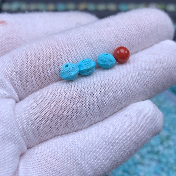 南红玛瑙未镶嵌珠宝奇石