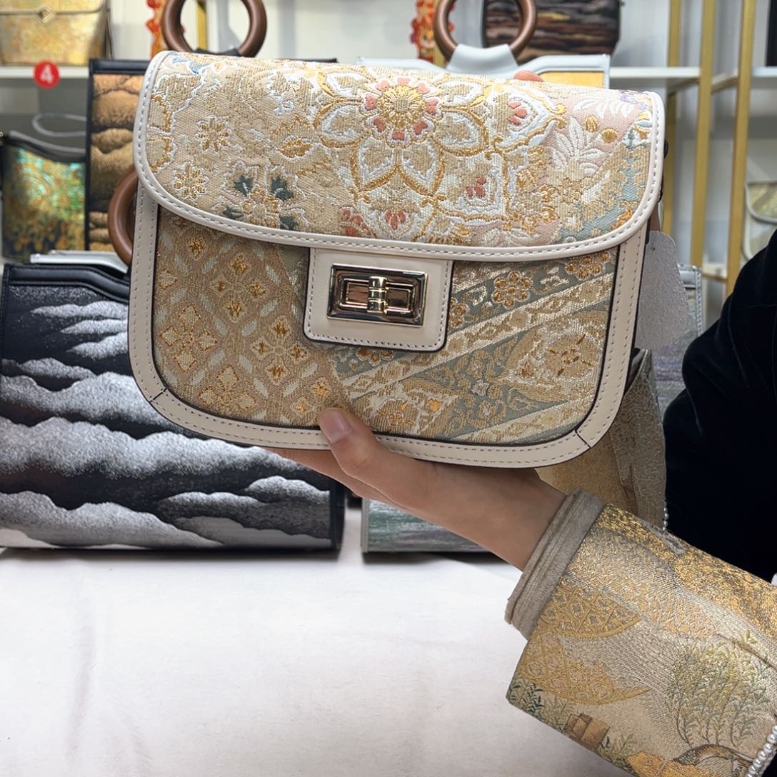 织绣直播间浮力大漏