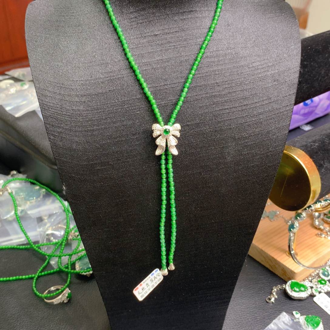 翡翠戒指未镶嵌天然翡翠