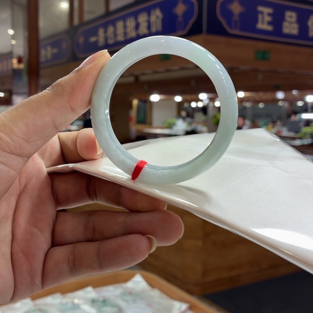 未镶嵌手镯翡翠手镯