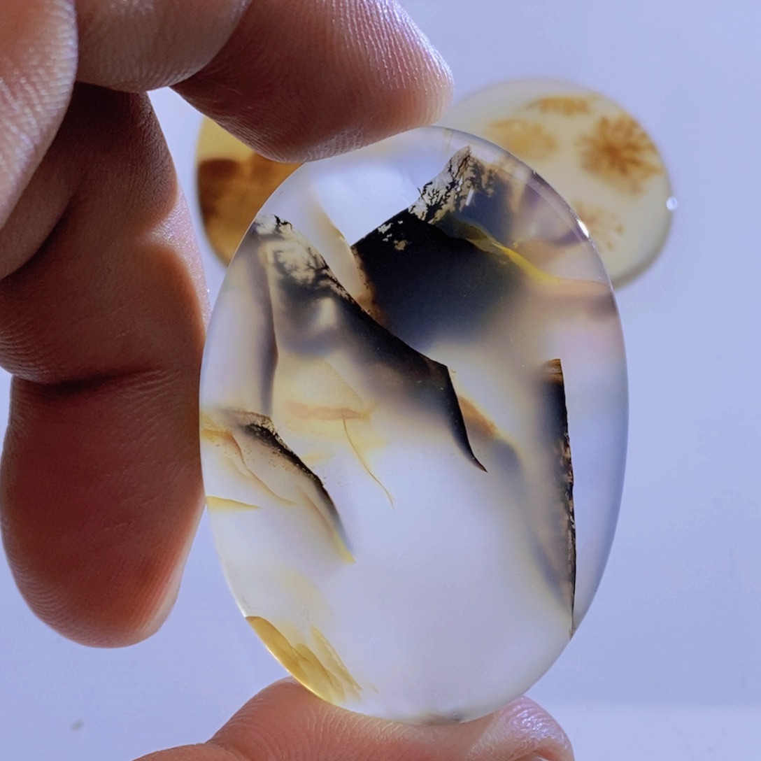 玛瑙/玉髓颈饰未镶嵌