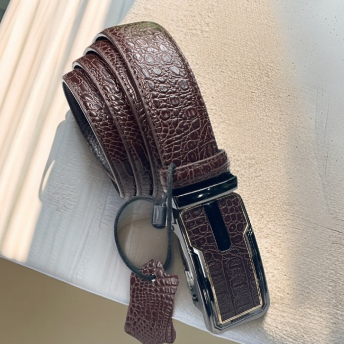 （新疆包邮）复古真皮时尚花边皮带黑色腰带高档潮流棕色百搭休闲