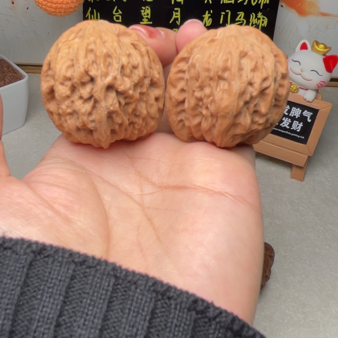 文玩核桃吊坠凤眼