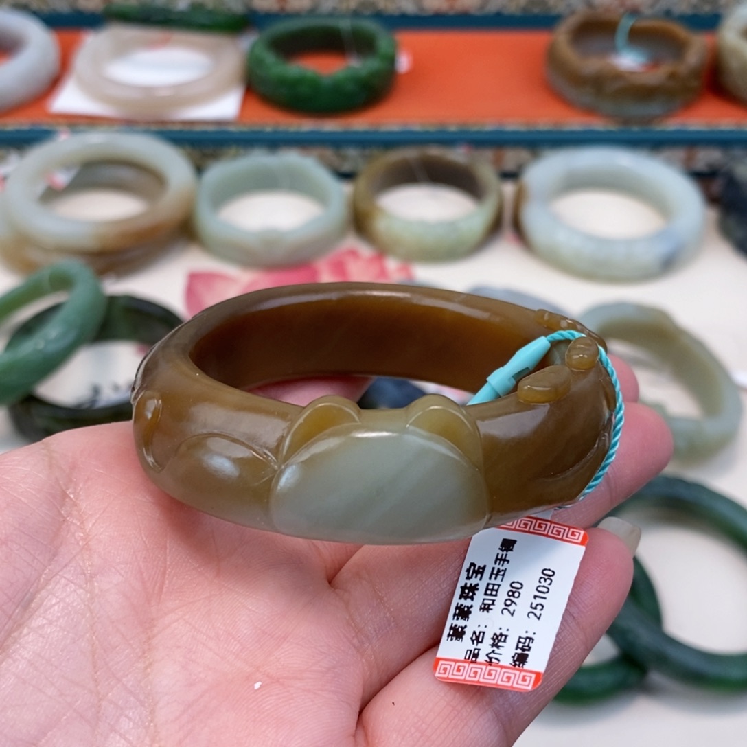 籽***舍和田玉未镶嵌手镯51.3