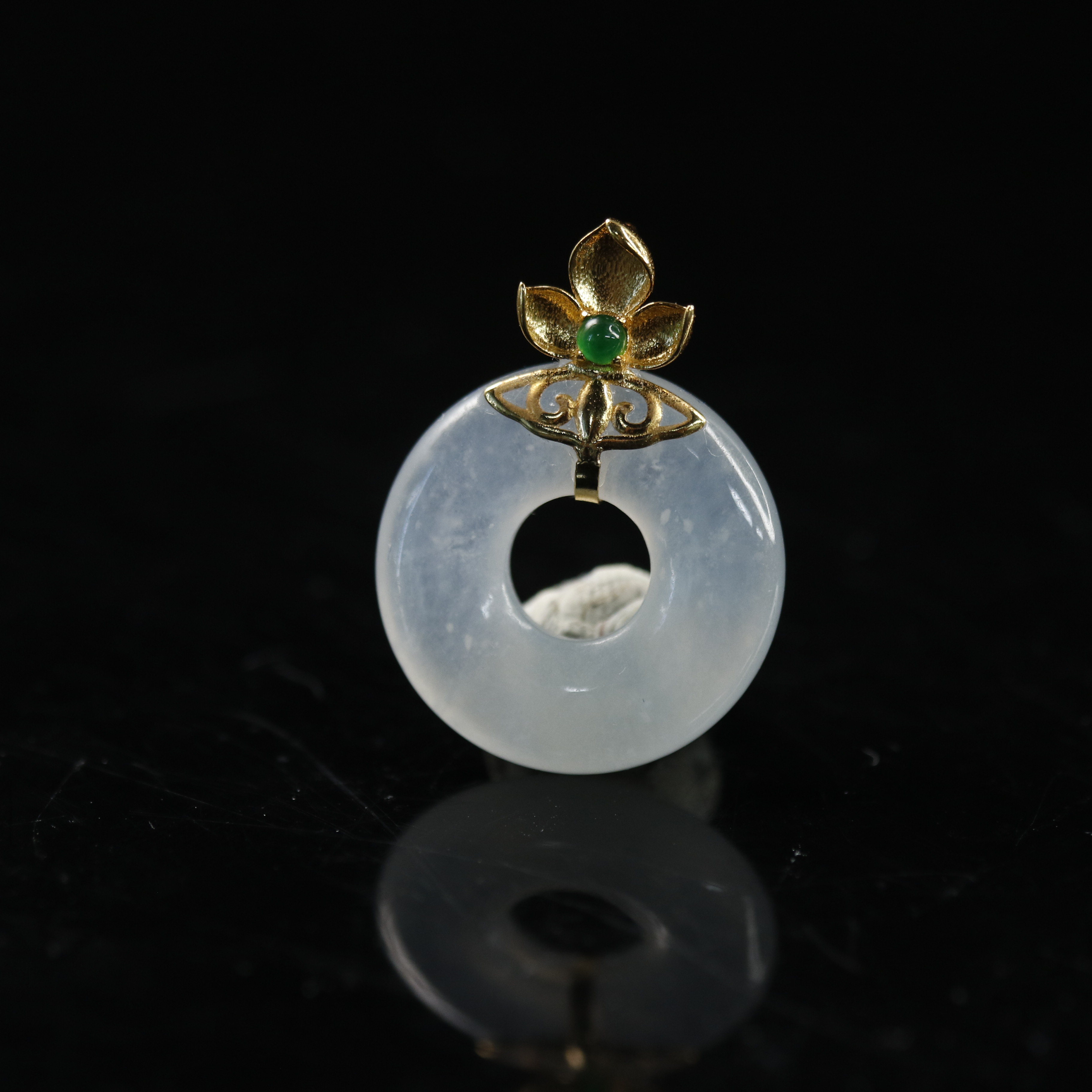 2天然缅甸翡翠A货18k甜甜圈/200099/上海嘉禾拍卖